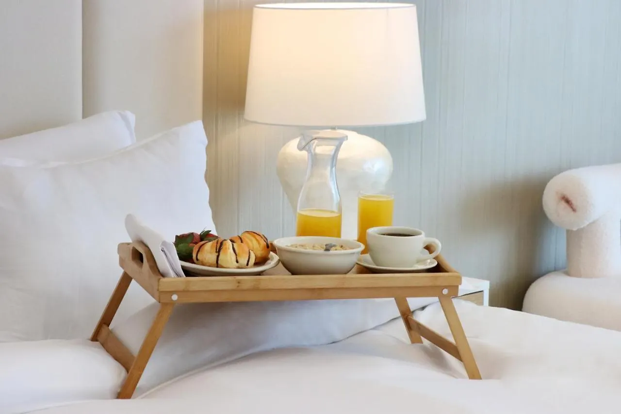 Livbnb Suites-Spectacular 2BR Burj Fountain Views Dubai United Arab Emirates