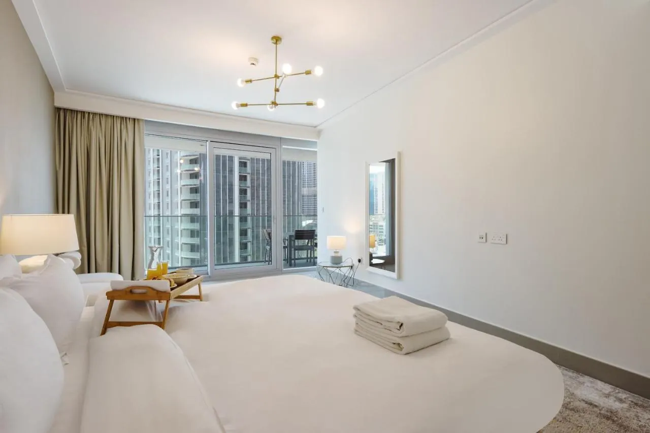 Livbnb Suites-Spectacular 2BR Burj Fountain Views Dubai 0*,  United Arab Emirates