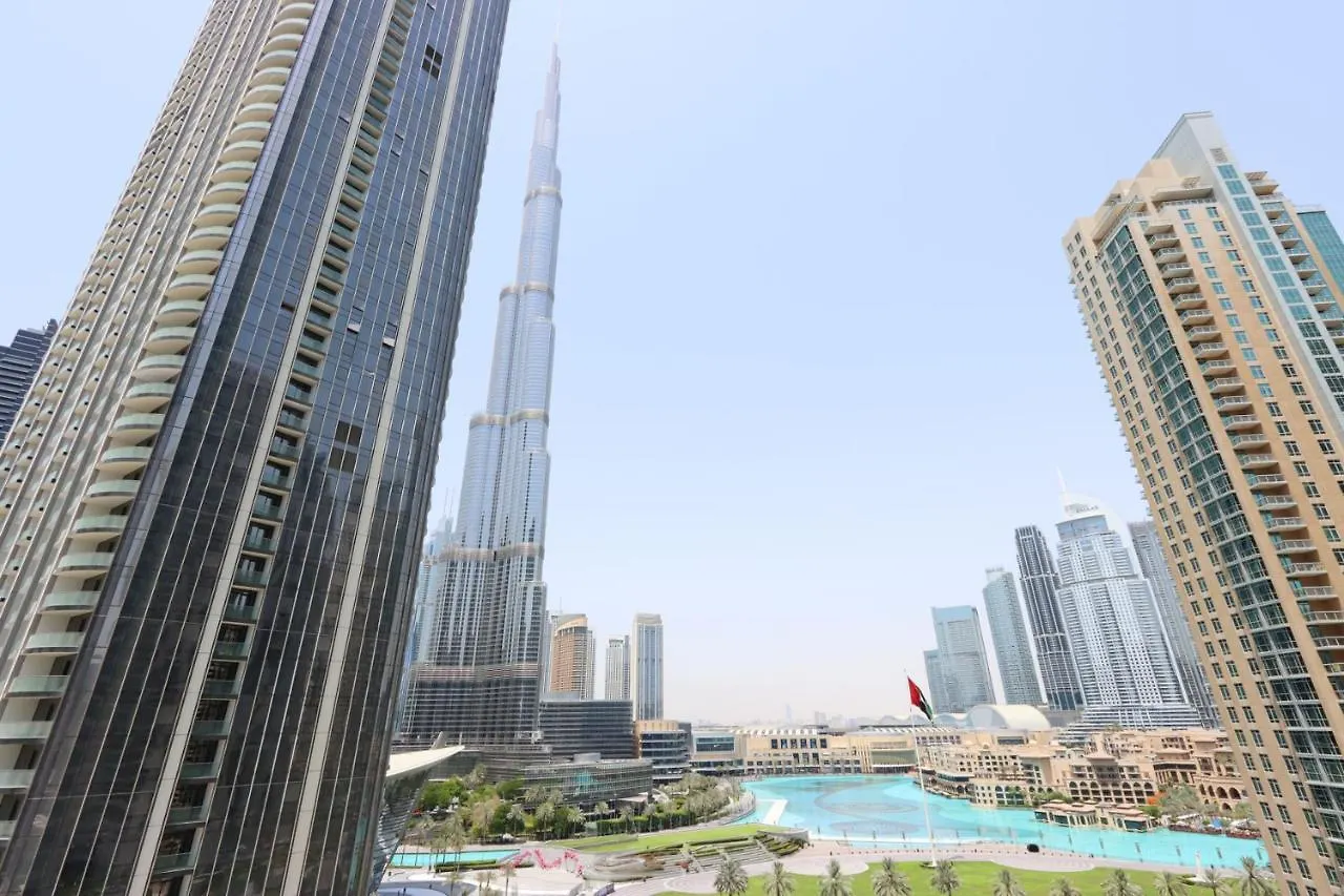 Livbnb Suites-Spectacular 2BR Burj Fountain Views Dubai