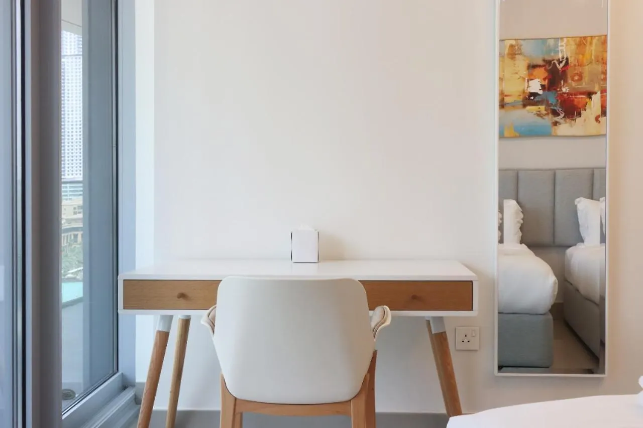 Livbnb Suites-Spectacular 2BR Burj Fountain Views Dubai Apartment